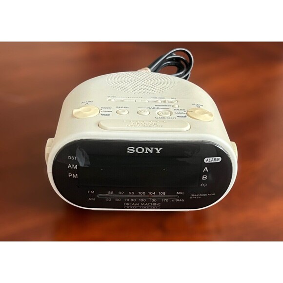 Sony | Other | Sony Dream Machine Amfm Dual Alarm White Clock Radio ...